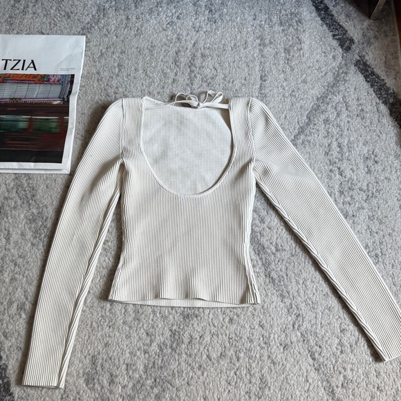 Aritzia Babaton sculpt knit scouted longsleeve - Picture 5 of 6